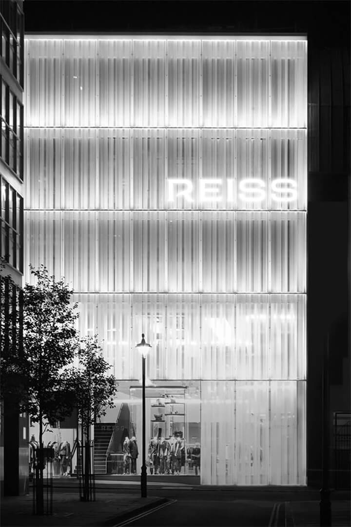 CAREERS AT REISS