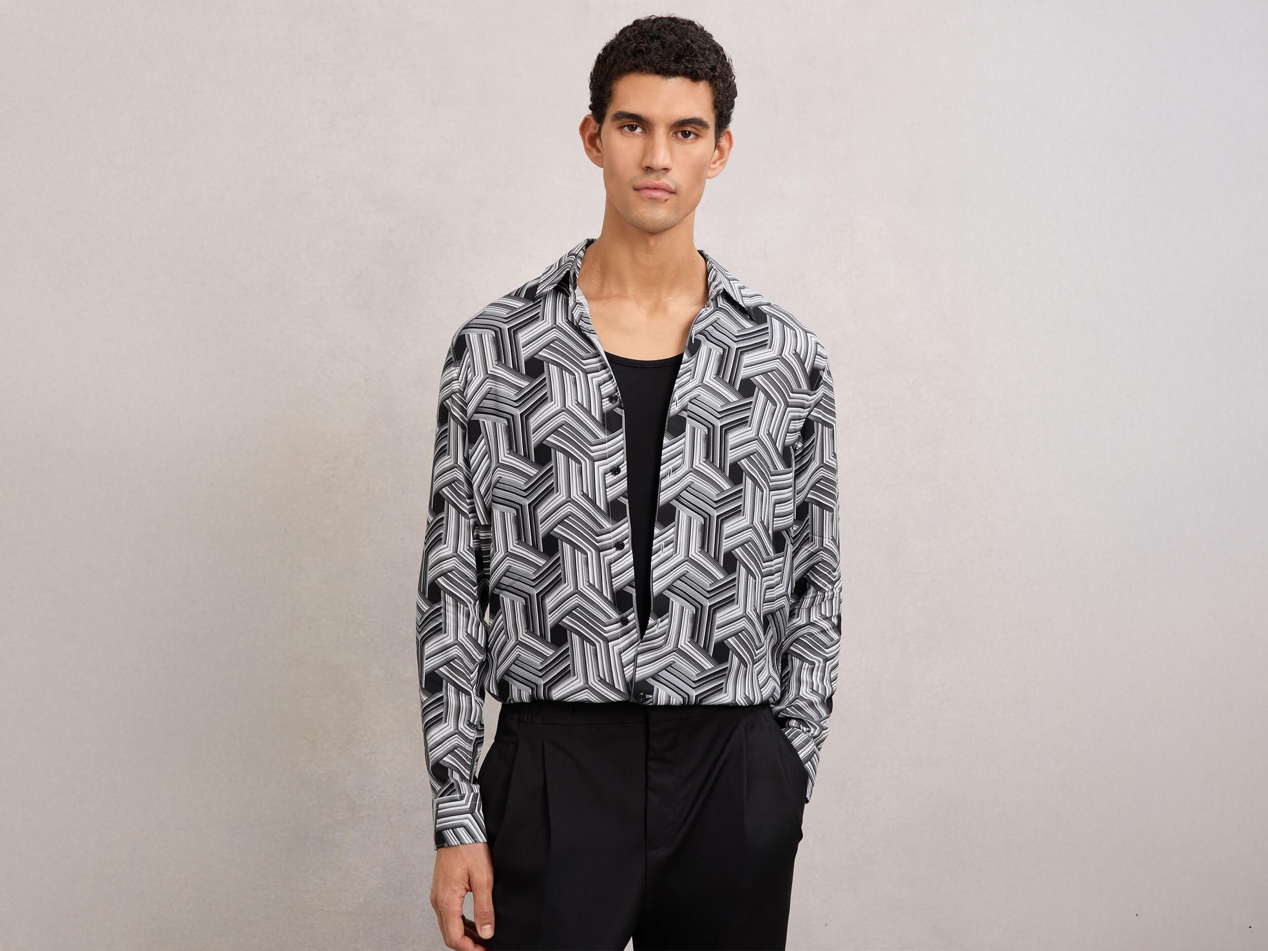 قمصان مطبوعة