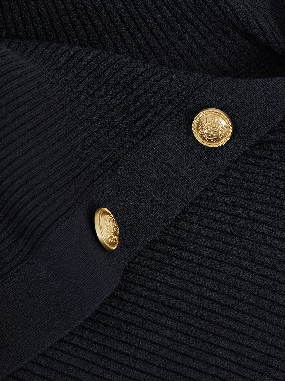 ملابس محبوكة